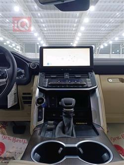 تۆیۆتا لاند کروزەر